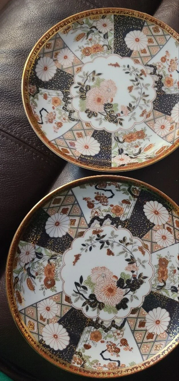 Vintage Saji Fine China Japan Imari Style Floral Plates 7.5” - Pair of 2